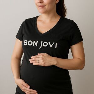 Liz Lange Maternity Bon Jovi Black Graphic T-Shirt XXL V-Neck Black Silver S/S